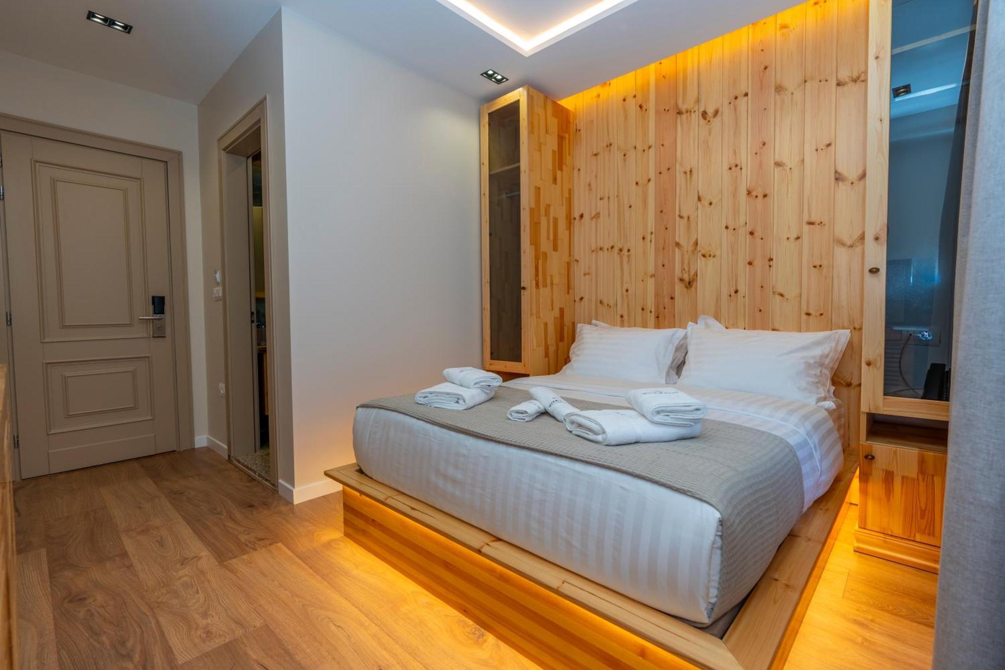 Hotel Jezerca Theth Bagian luar foto