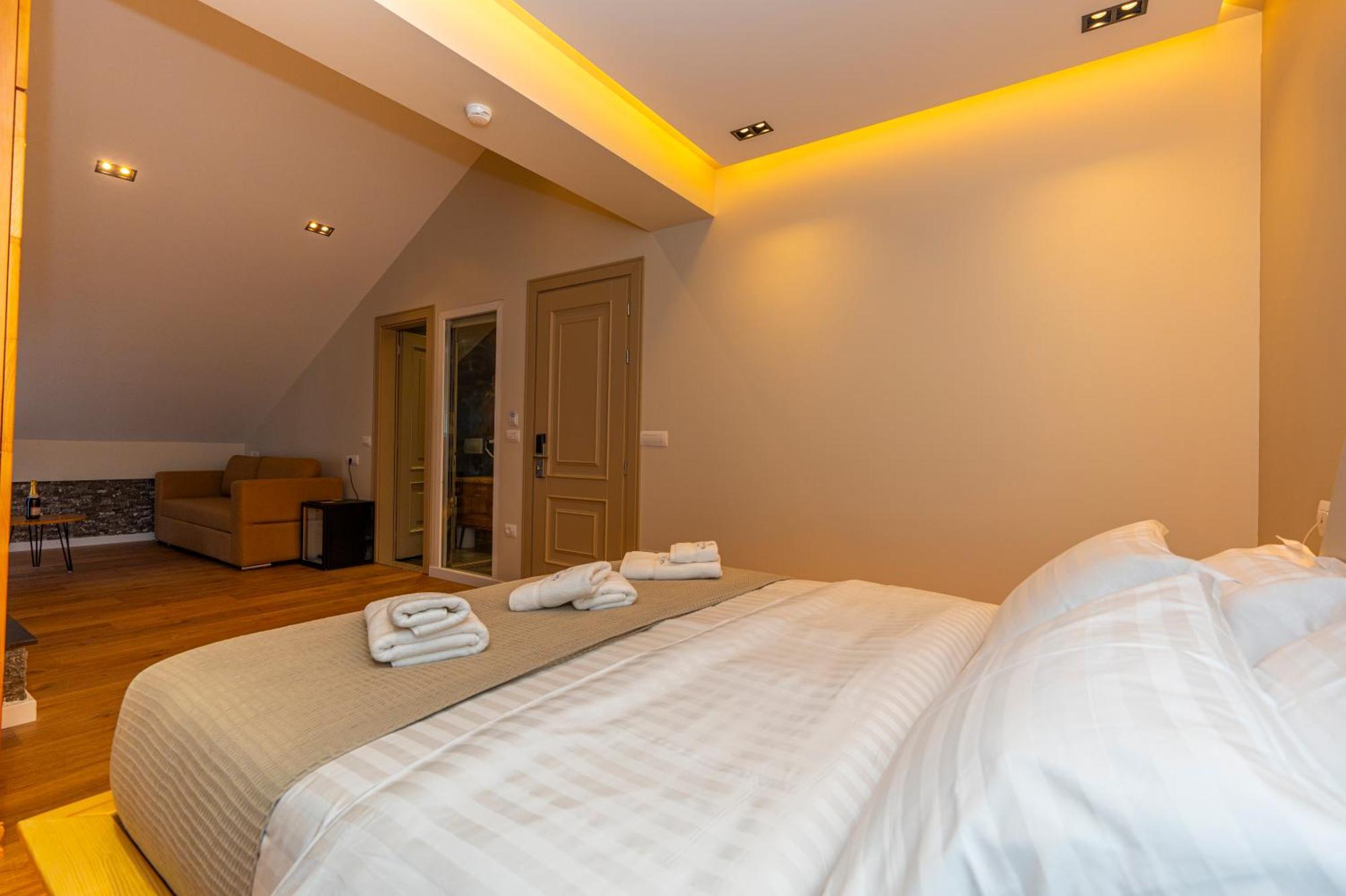 Hotel Jezerca Theth Bagian luar foto