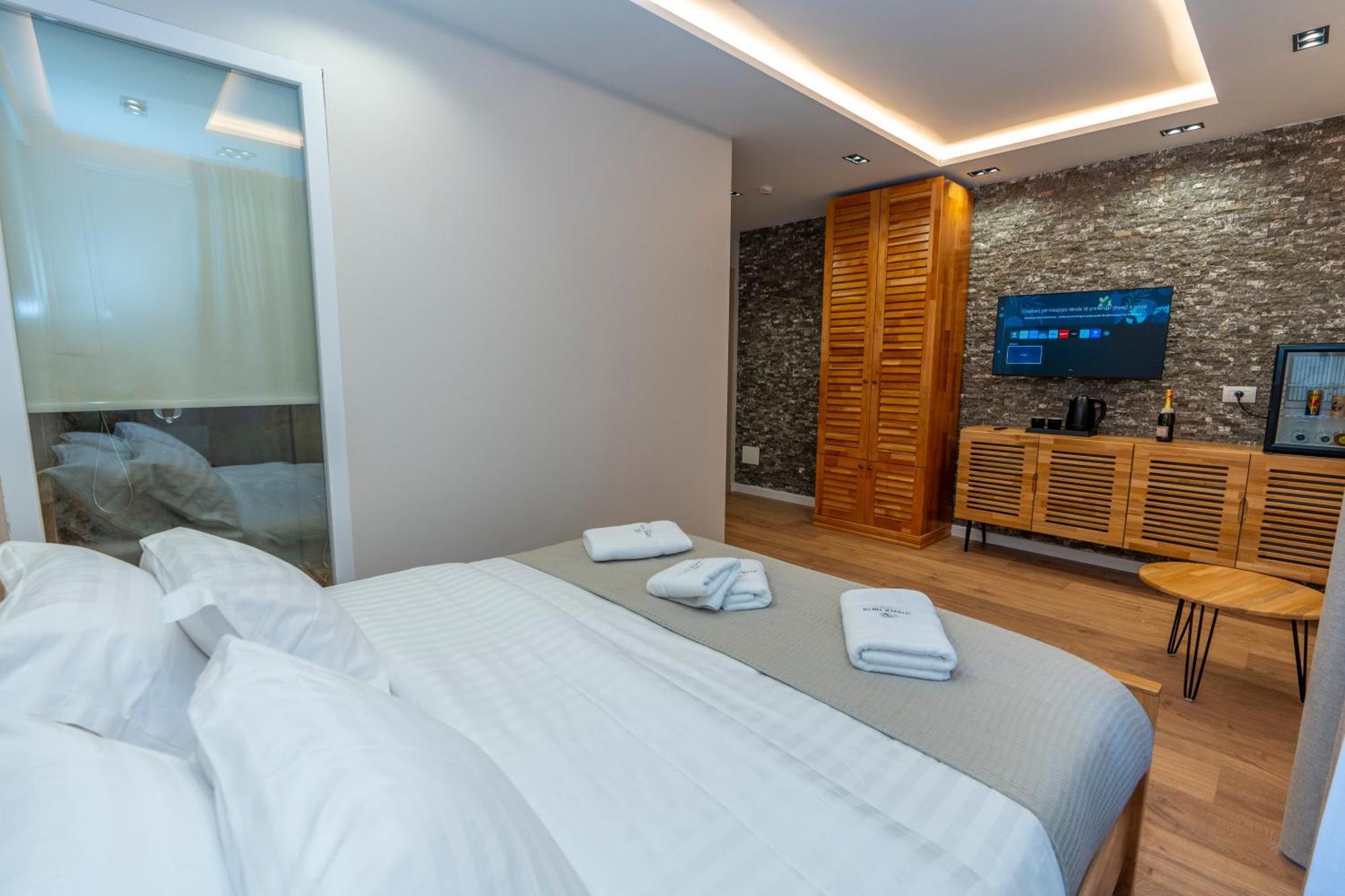 Hotel Jezerca Theth Bagian luar foto