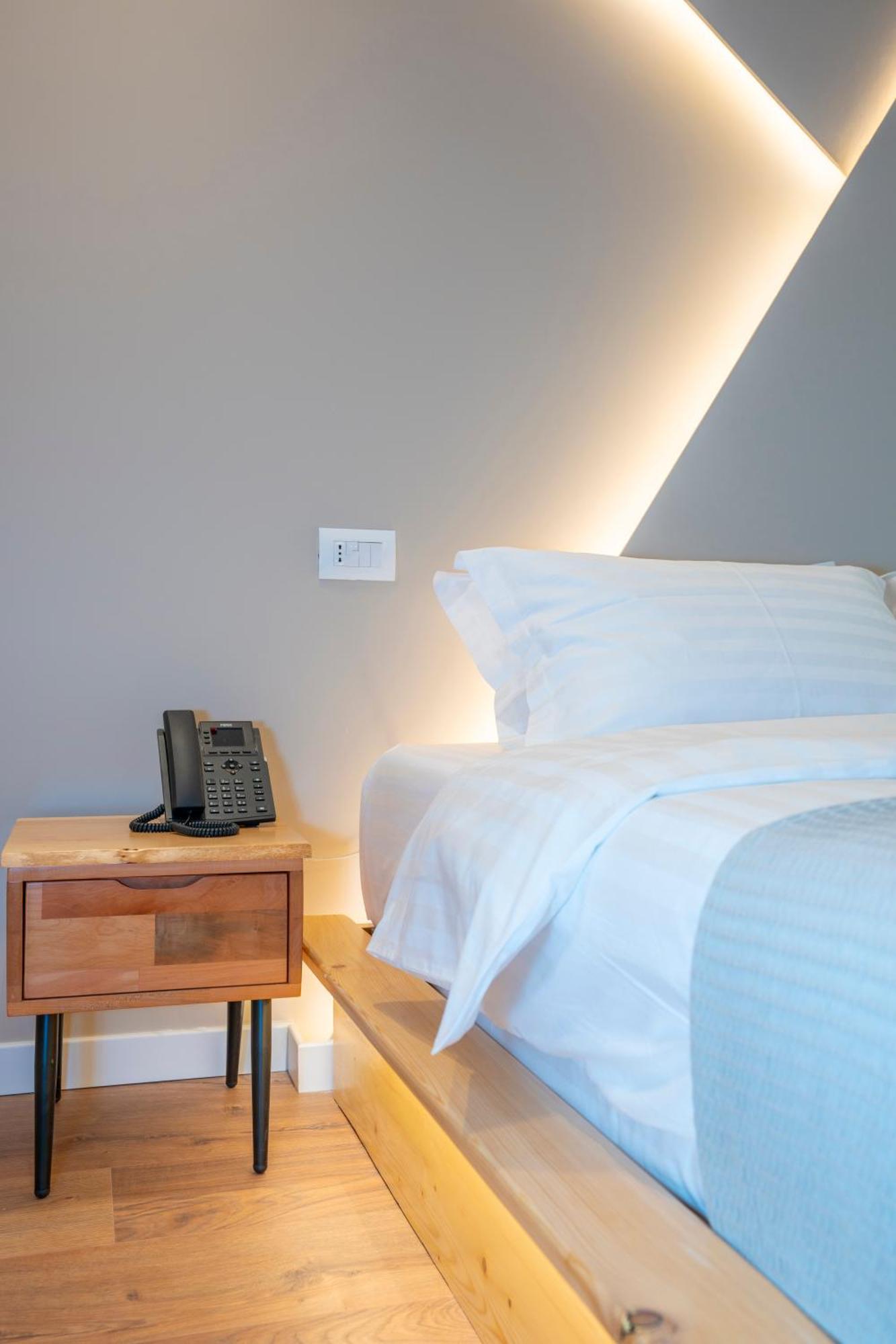 Hotel Jezerca Theth Bagian luar foto