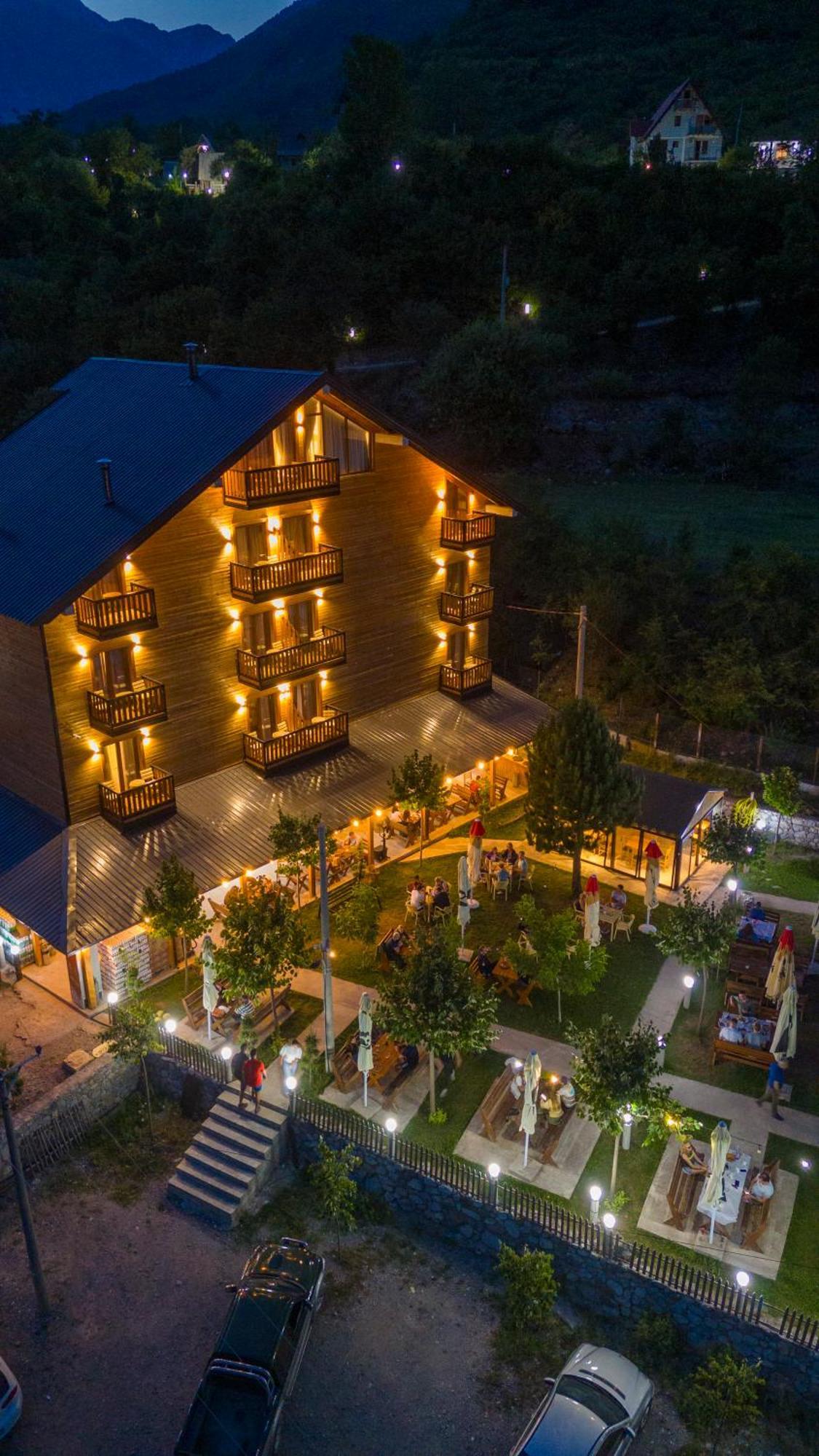 Hotel Jezerca Theth Bagian luar foto